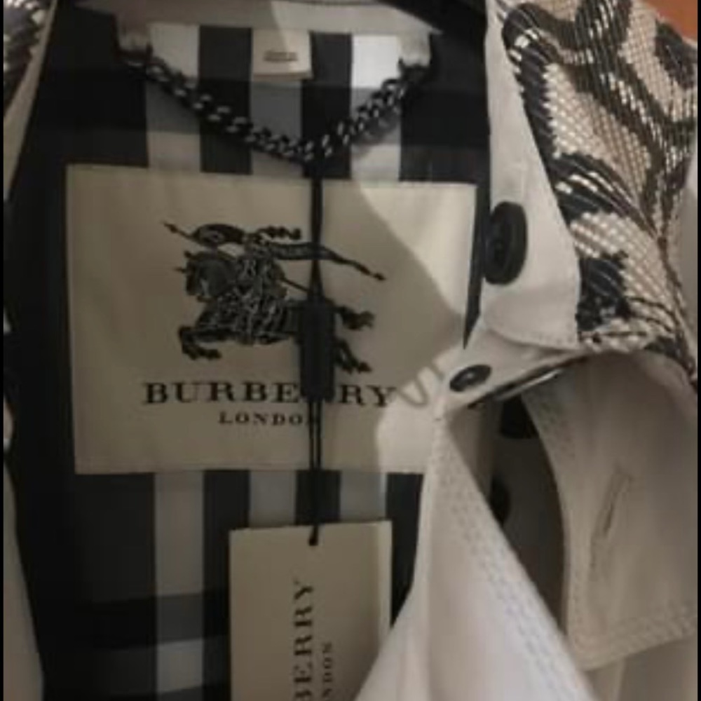 Burberry Women's Westhaven Mixed Fabric Trench - Picture 3 of 6